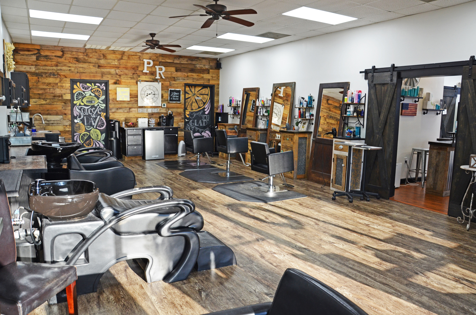 Pure Reflections Salon & Boutique Inc nail photo 4