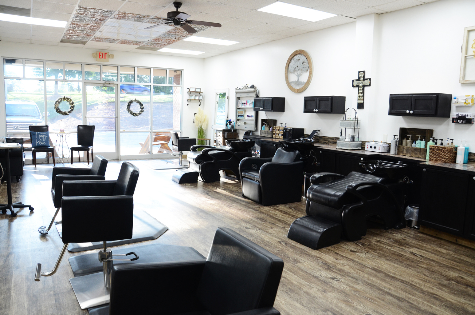Pure Reflections Salon & Boutique Inc nail photo 6